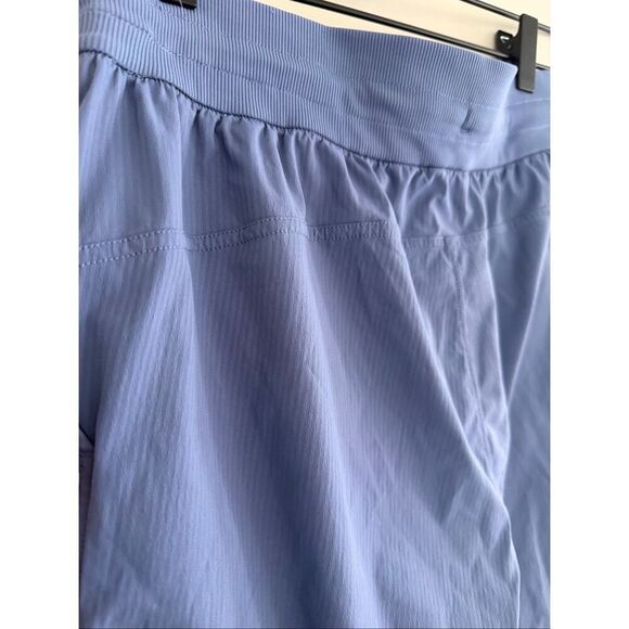 lululemon Beyond the Studio Joggers, Size 6, Water Drop - Picture 7 of 10